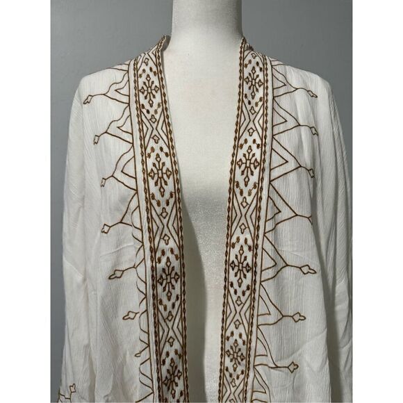 Chico’s white Embroidered kimono open front L/Xl - Picture 7 of 7